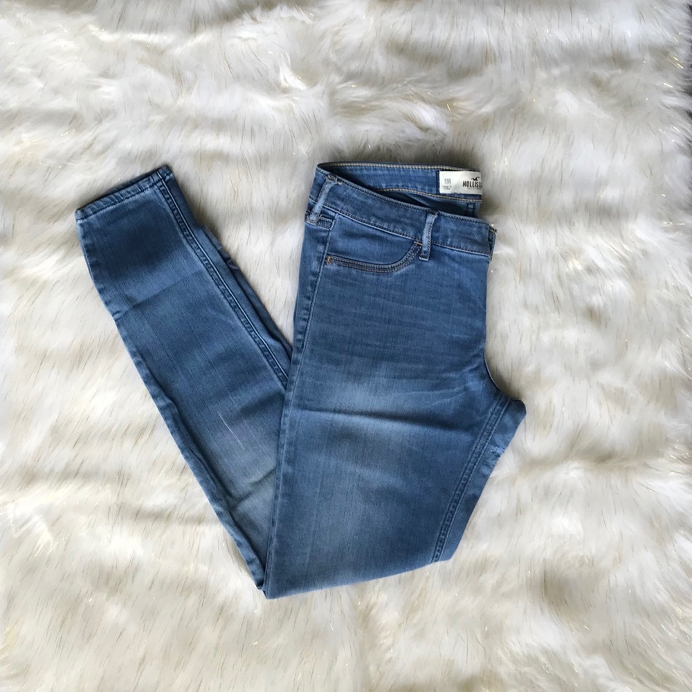 Women’s Hollister Jeggings - Picture 2 of 5